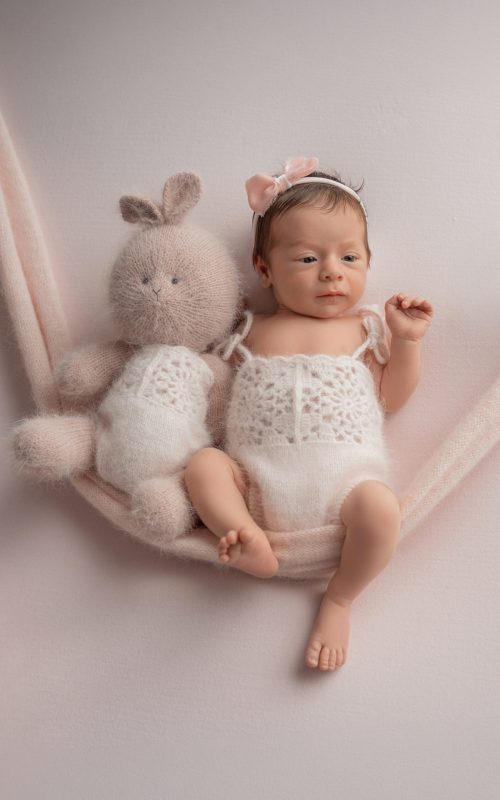 Newbornshooting auf Schaukeltuch